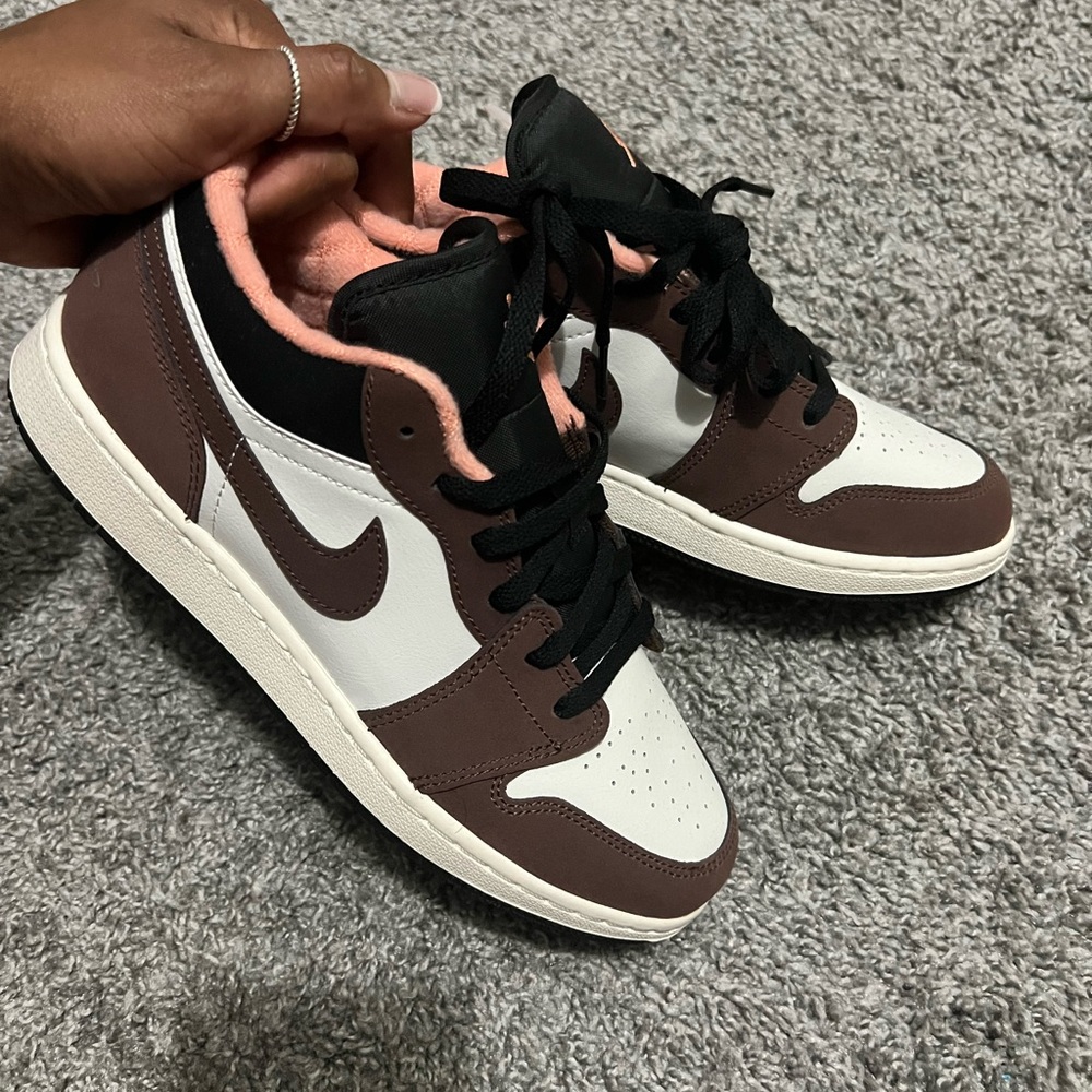 Air Jordan 1 Low Mocha